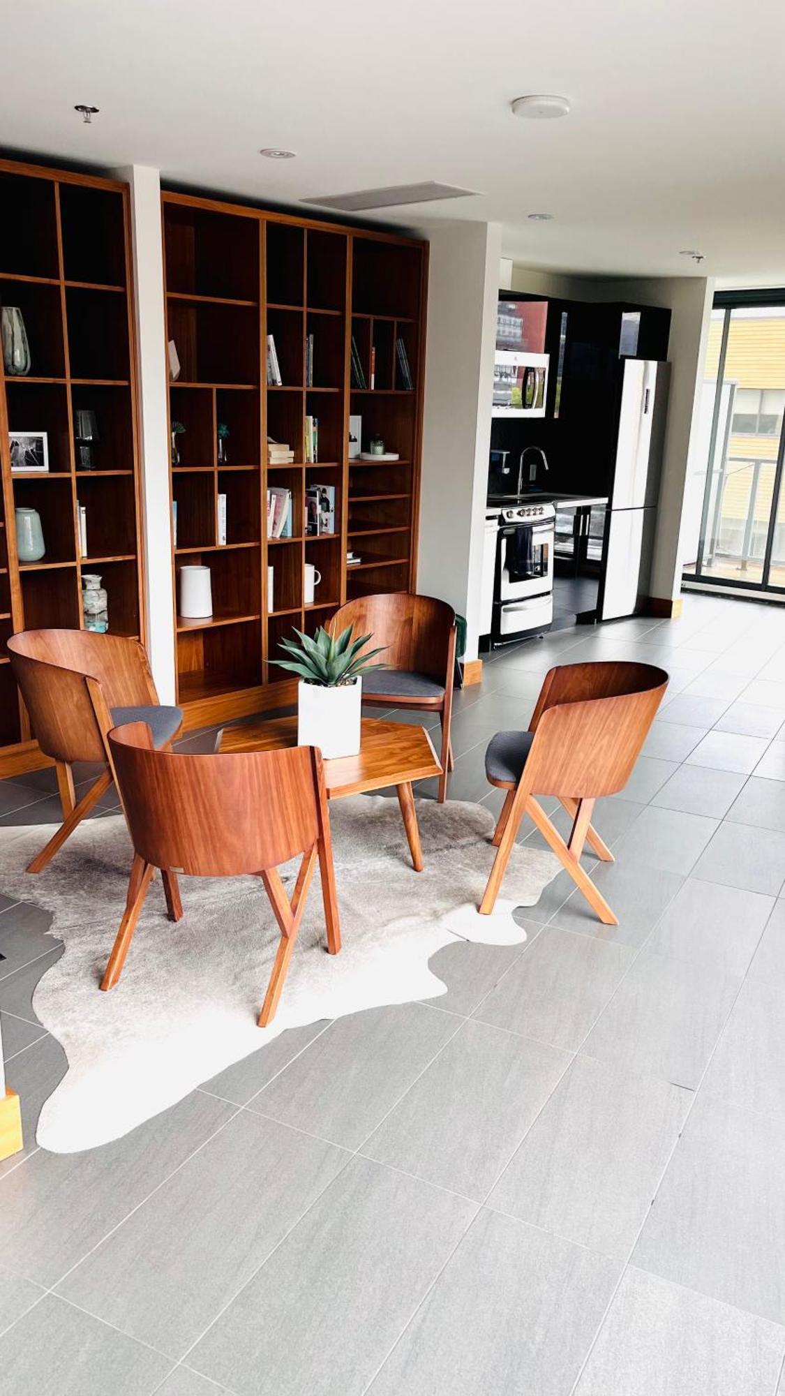 Luxury Dt, 2 Bedroom Deal, Private Balcony, Full Kitchen, Gym - Free Parking YYC Exterior foto